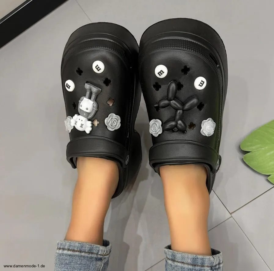 5cm Plateau  Sommer Schuhe Clogs in Schwarz mit Blumen und Hund